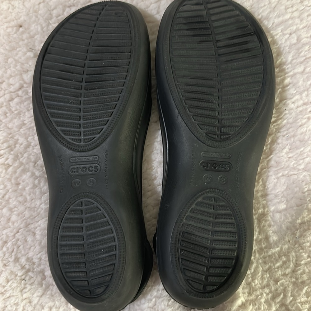 Black Mary Jane/ Ballet Crocs - Picture 7 of 8